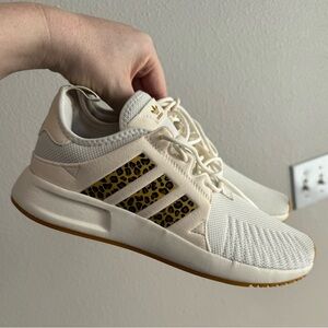 Girls 7 Adidas Cheetah